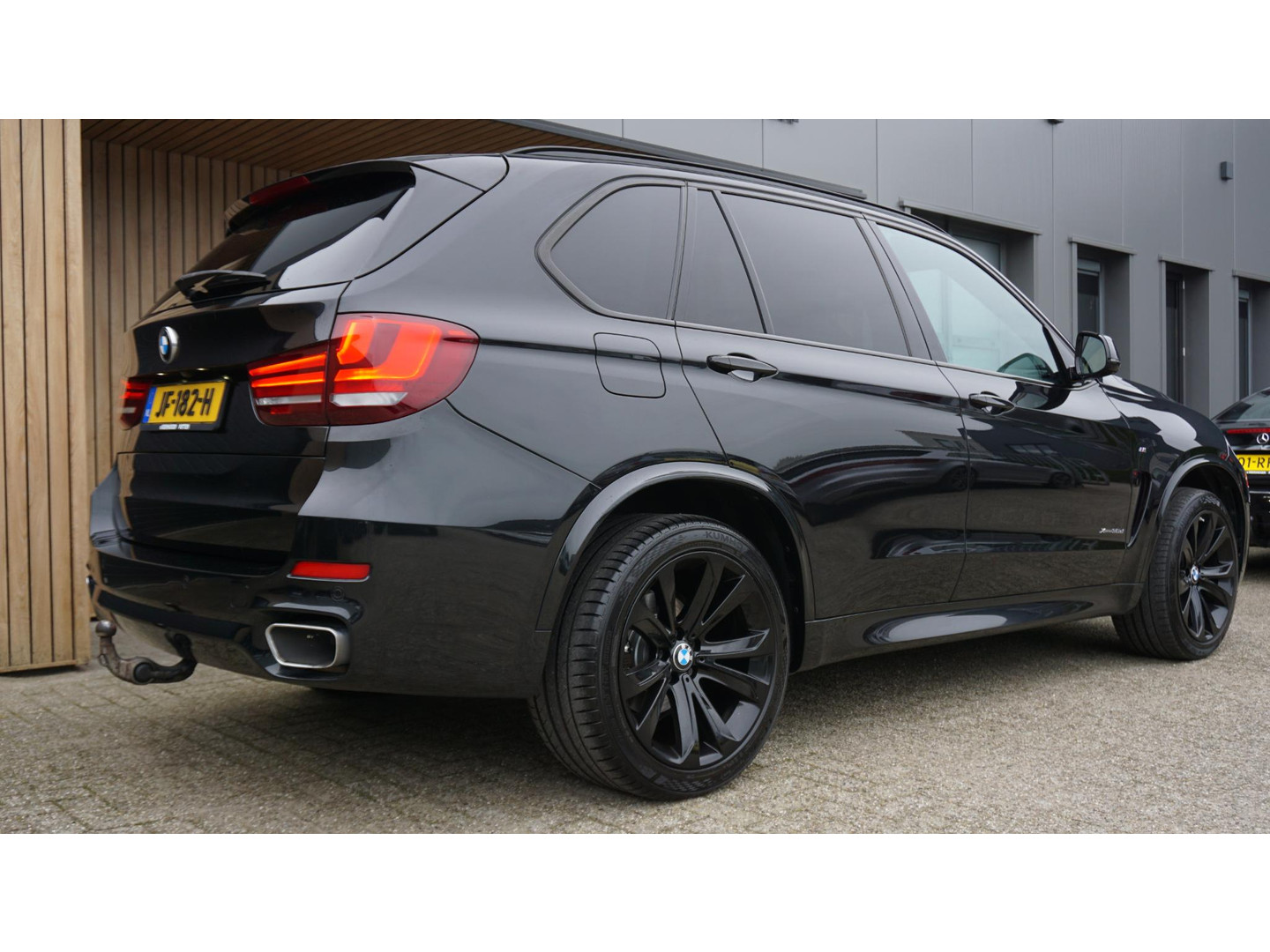 BMW BMW