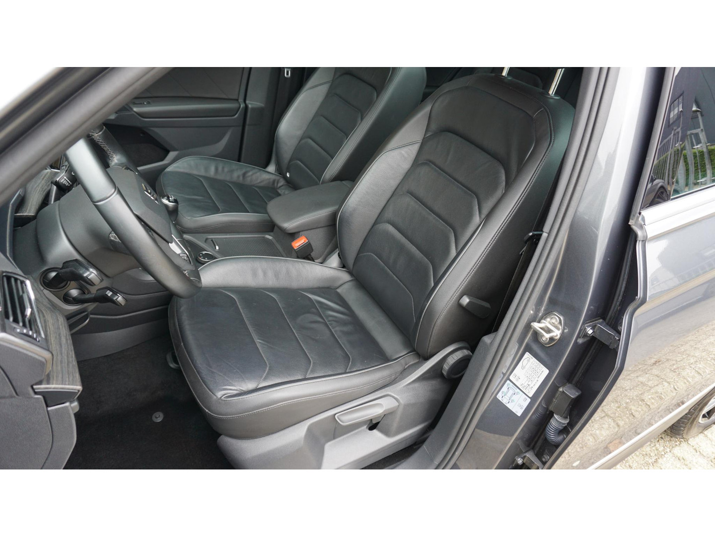 SEAT SEAT