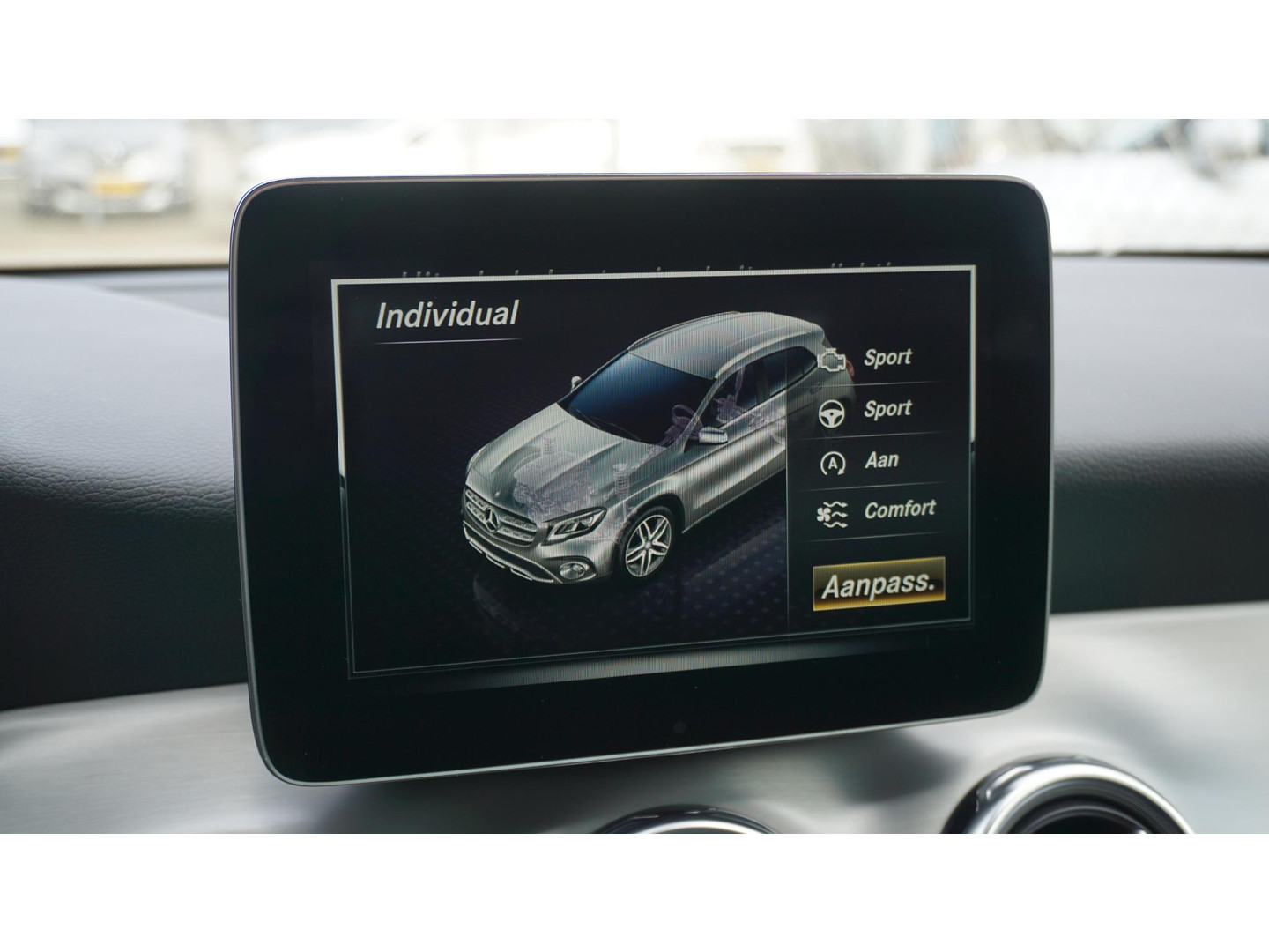 Mercedes-Benz Mercedes-Benz