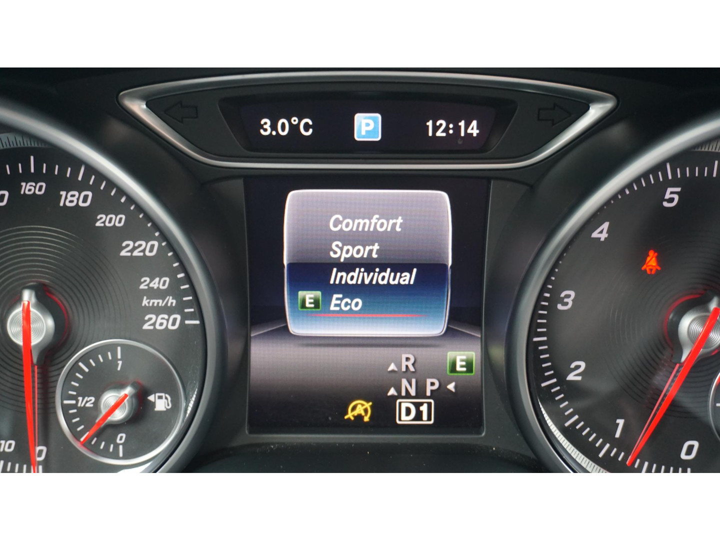 Mercedes-Benz Mercedes-Benz