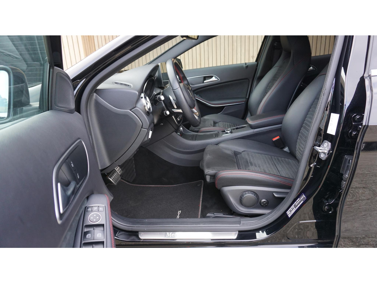 Mercedes-Benz Mercedes-Benz