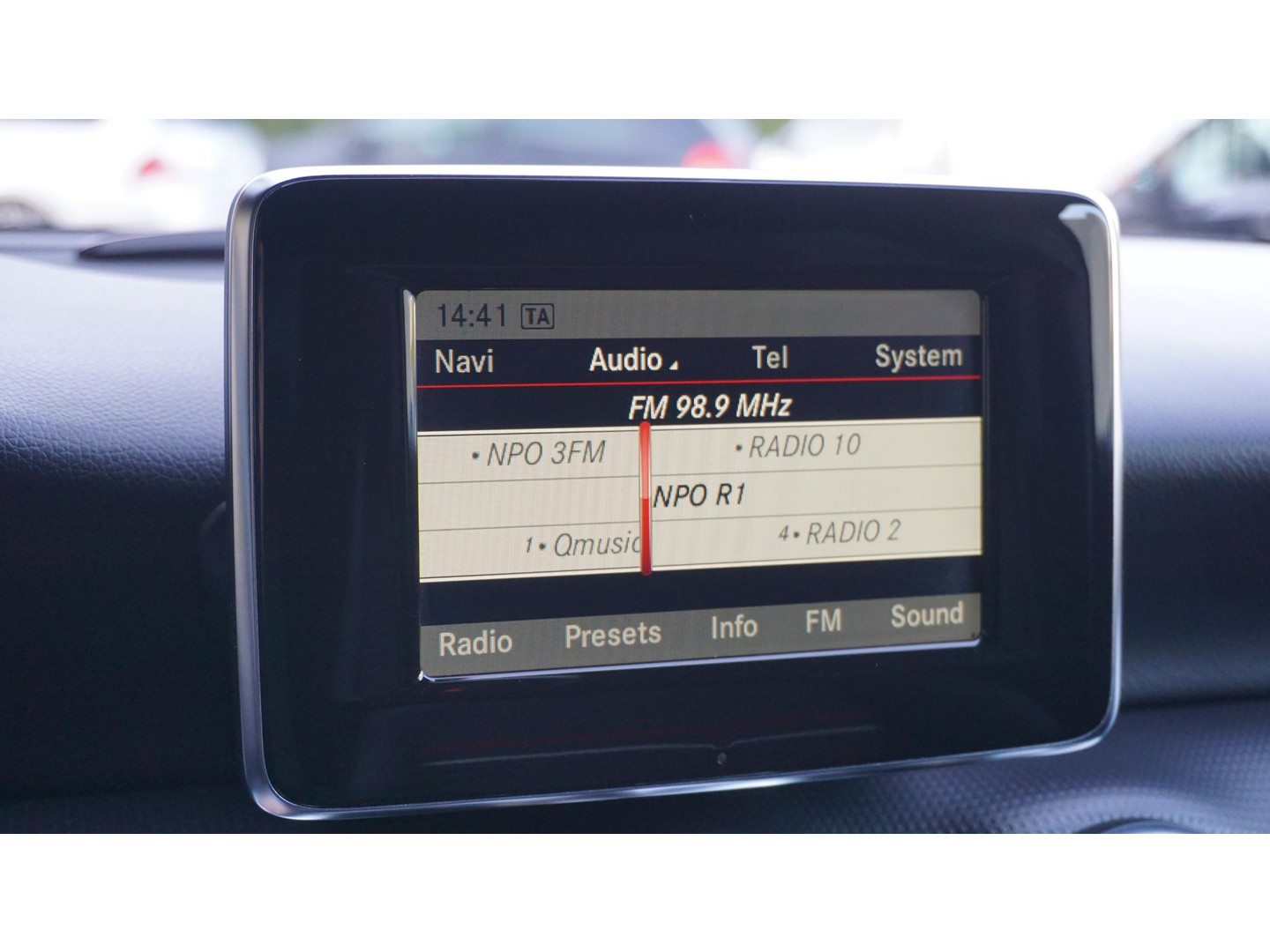 Mercedes-Benz Mercedes-Benz