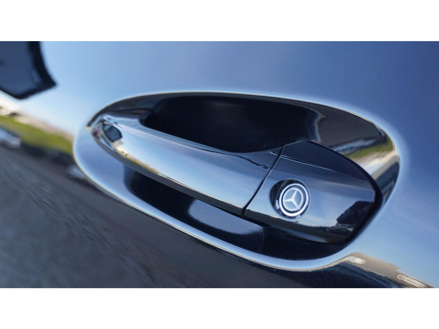 Mercedes-Benz Mercedes-Benz