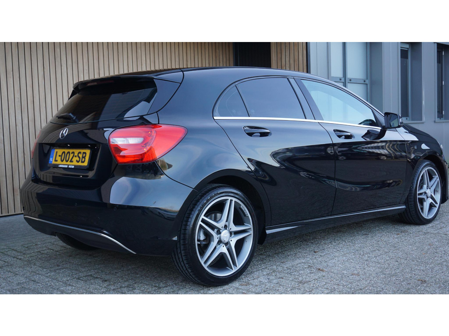 Mercedes-Benz Mercedes-Benz