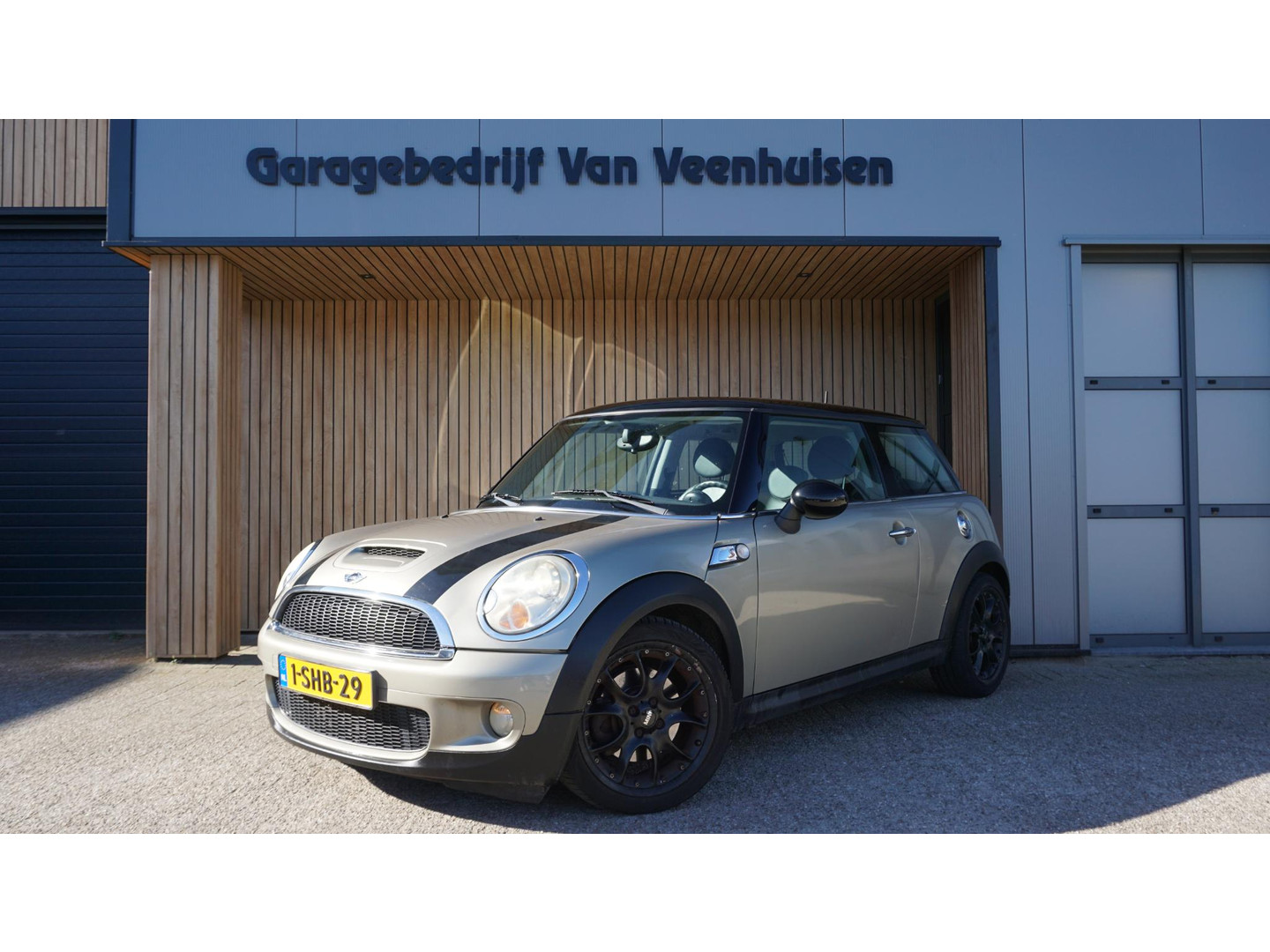 MINI