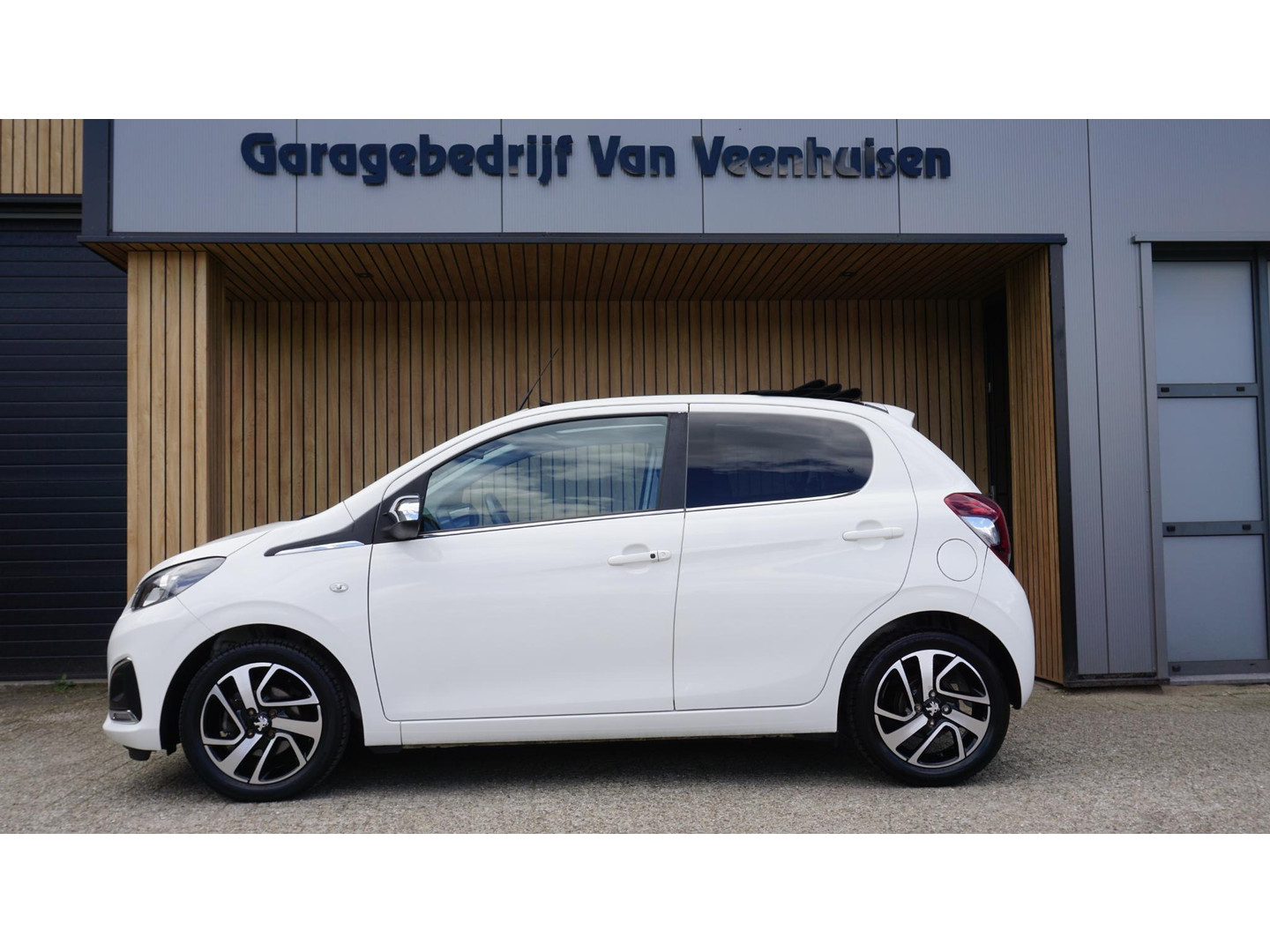 Peugeot Peugeot