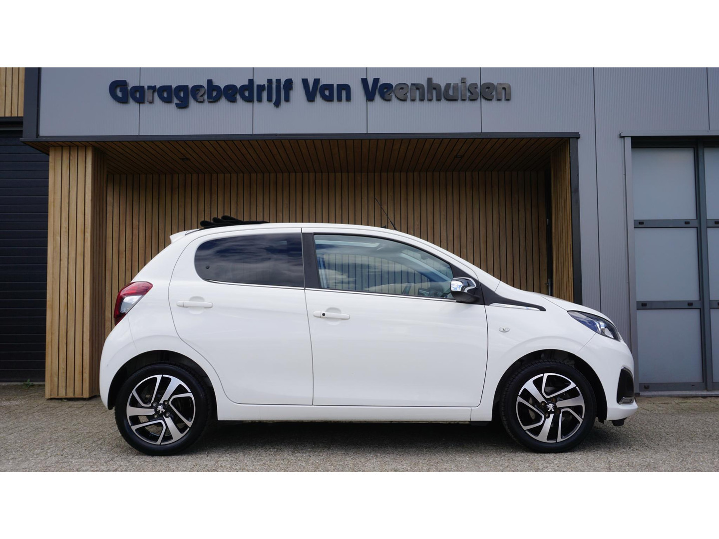 Peugeot Peugeot