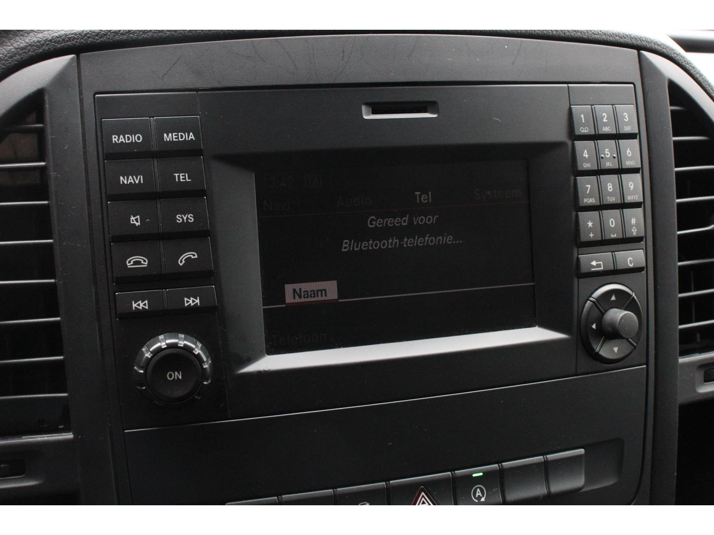 Mercedes-Benz Mercedes-Benz