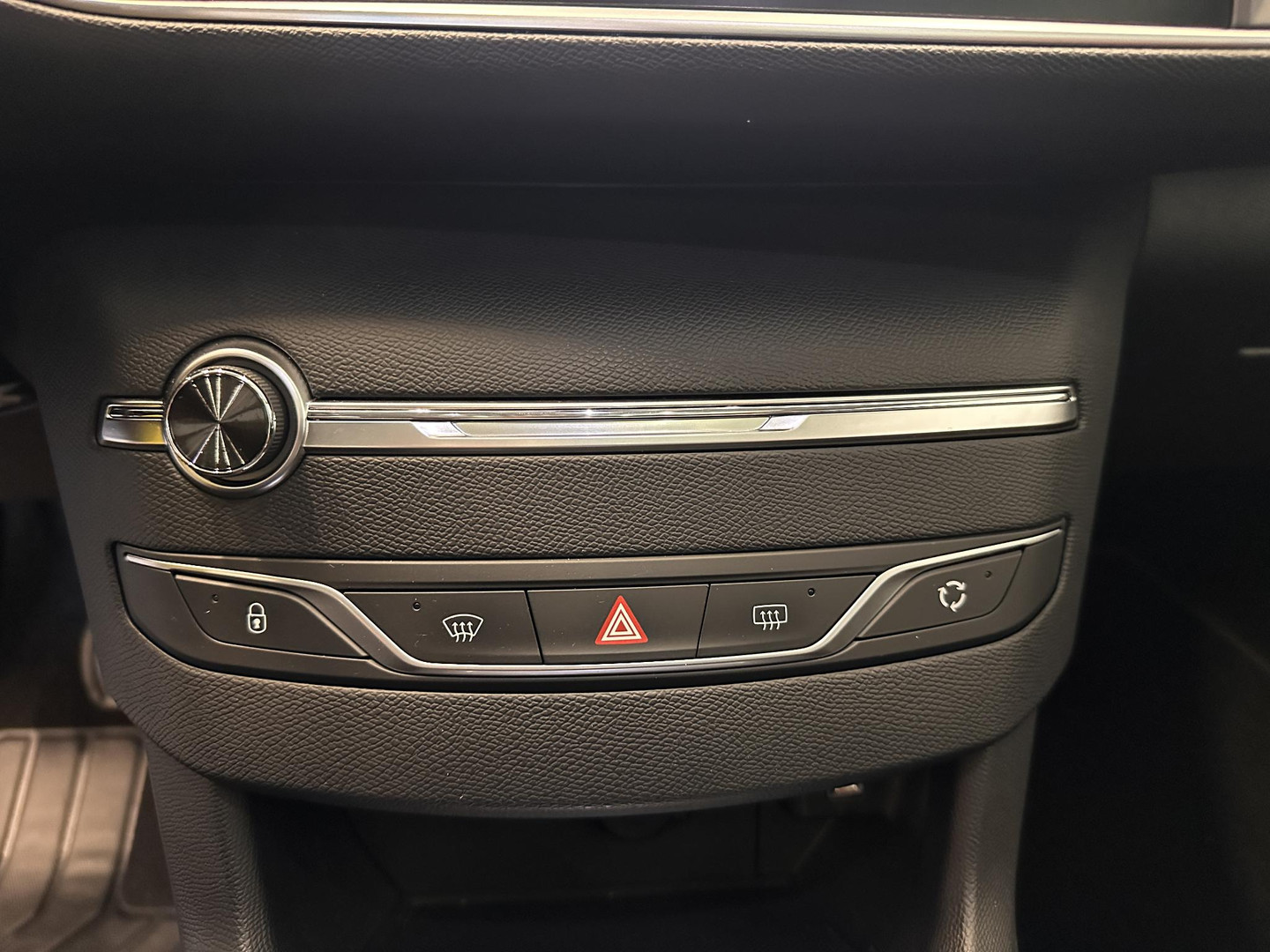 Peugeot Peugeot