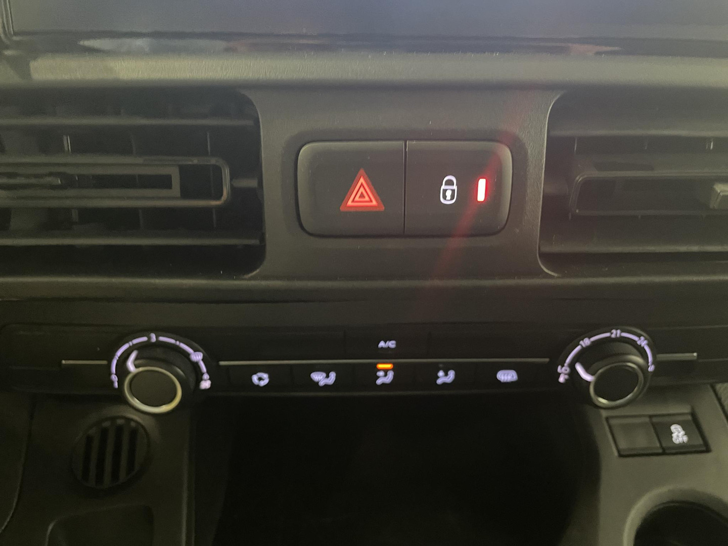 Peugeot Peugeot