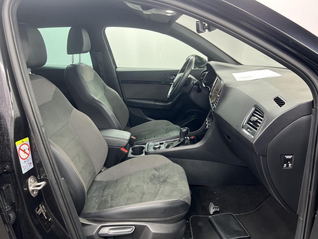 SEAT SEAT