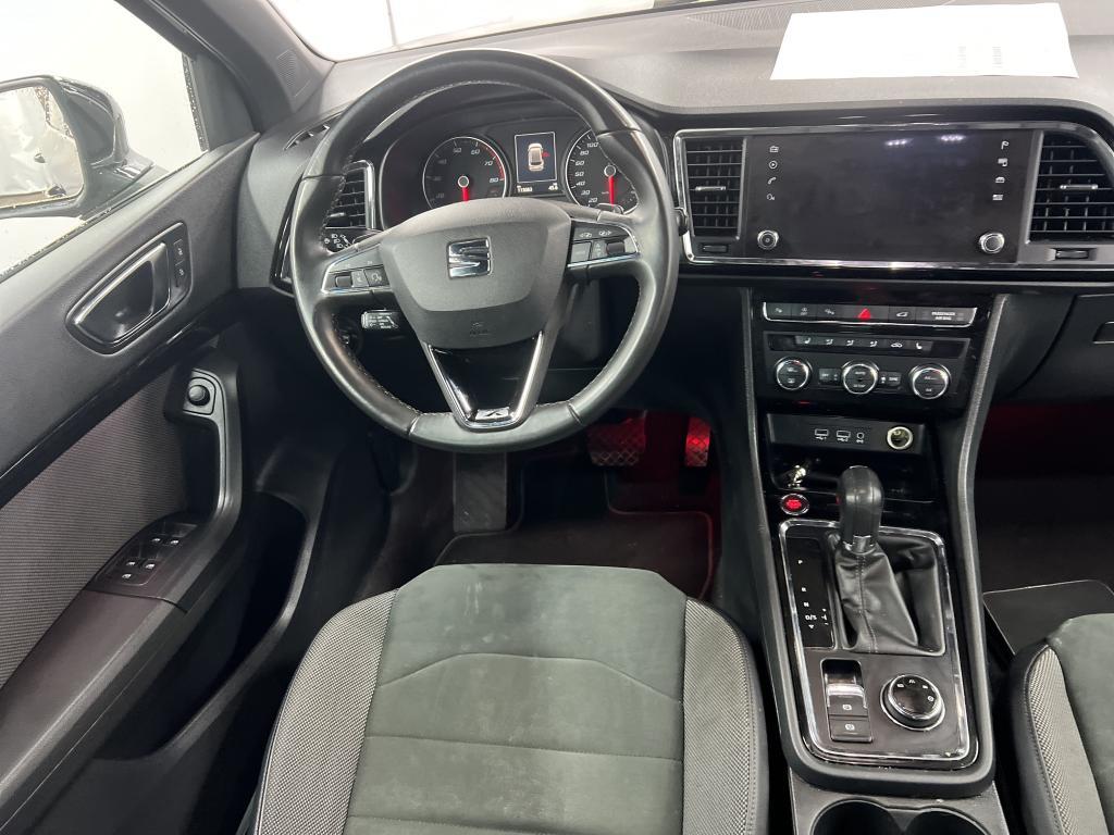 SEAT SEAT