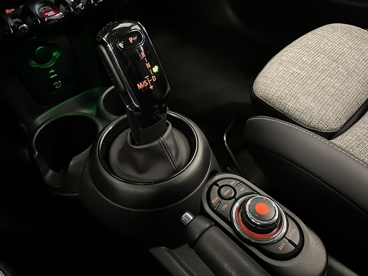 MINI MINI