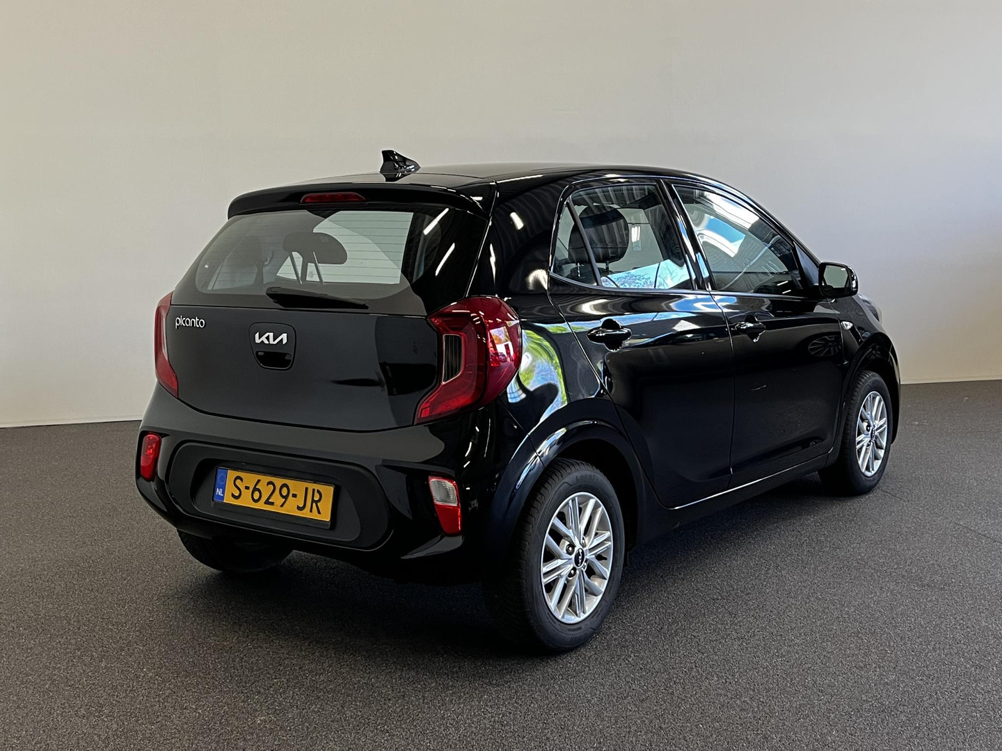 Kia Kia