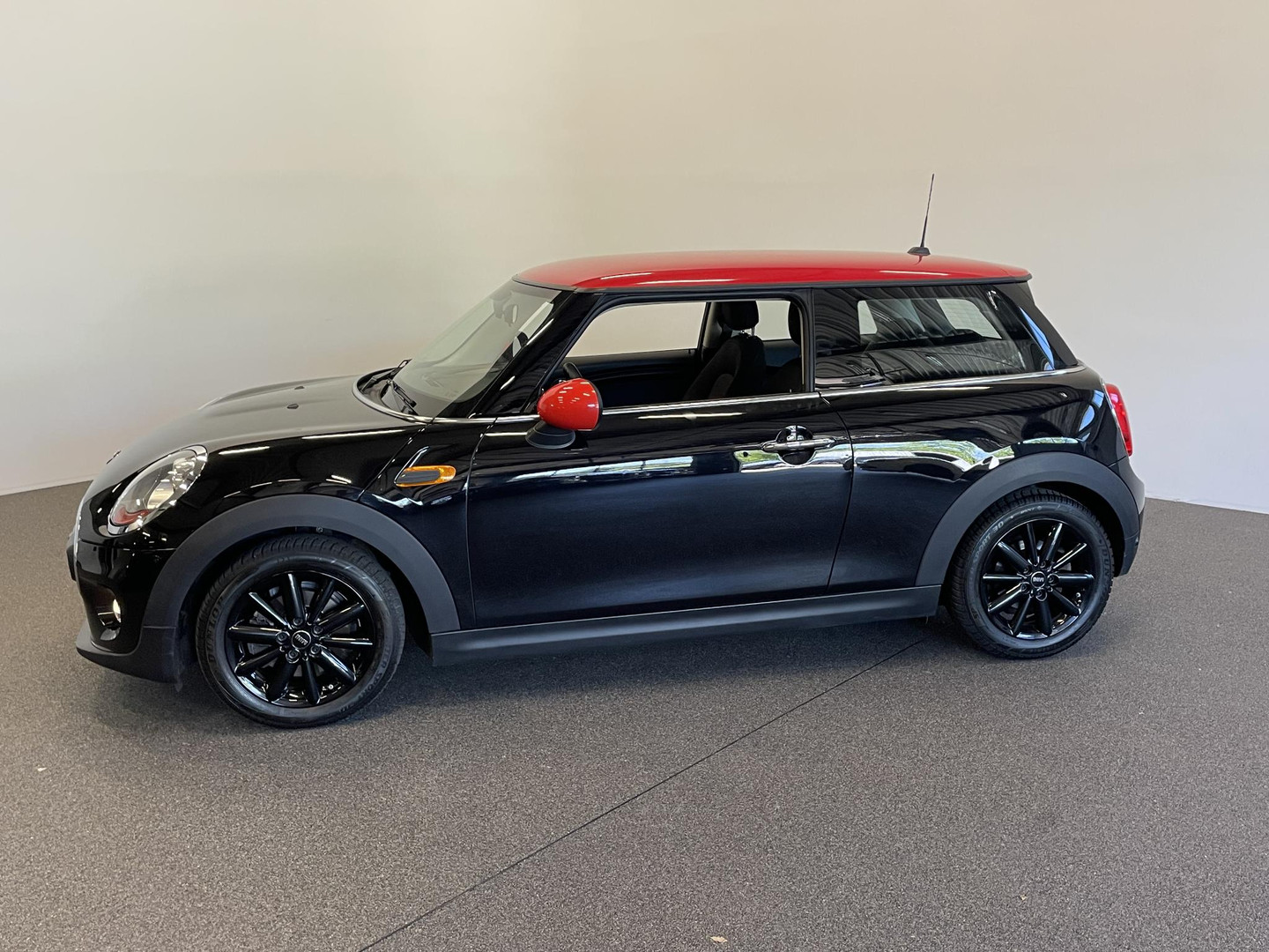 MINI MINI