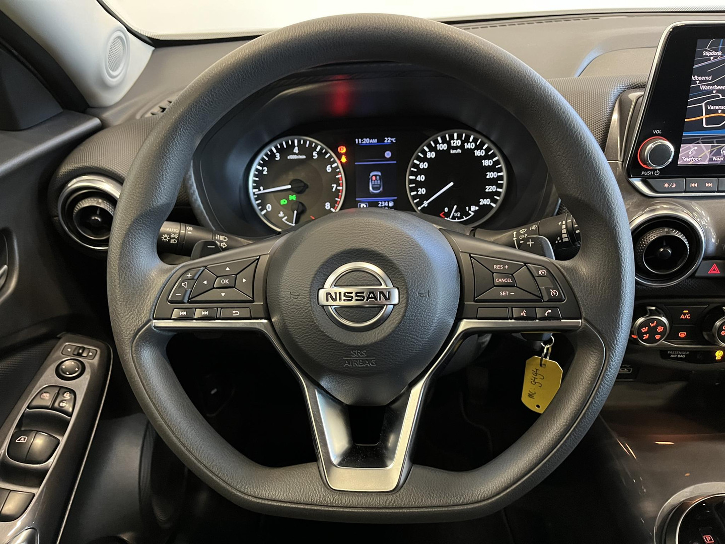Nissan Nissan