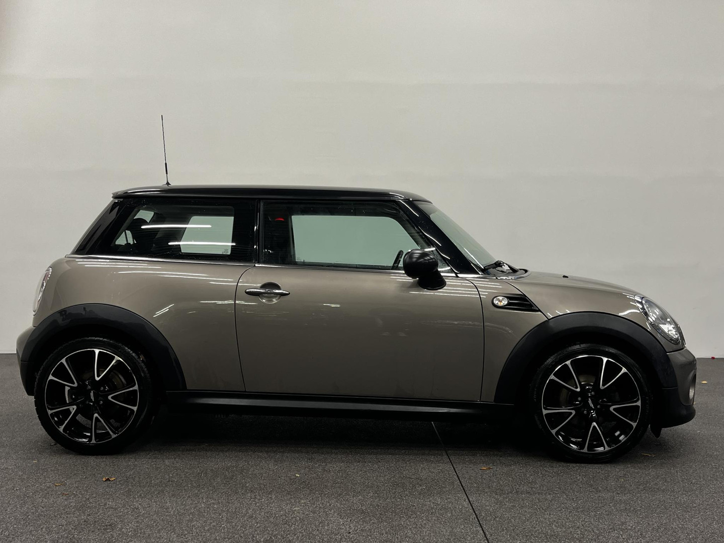 MINI