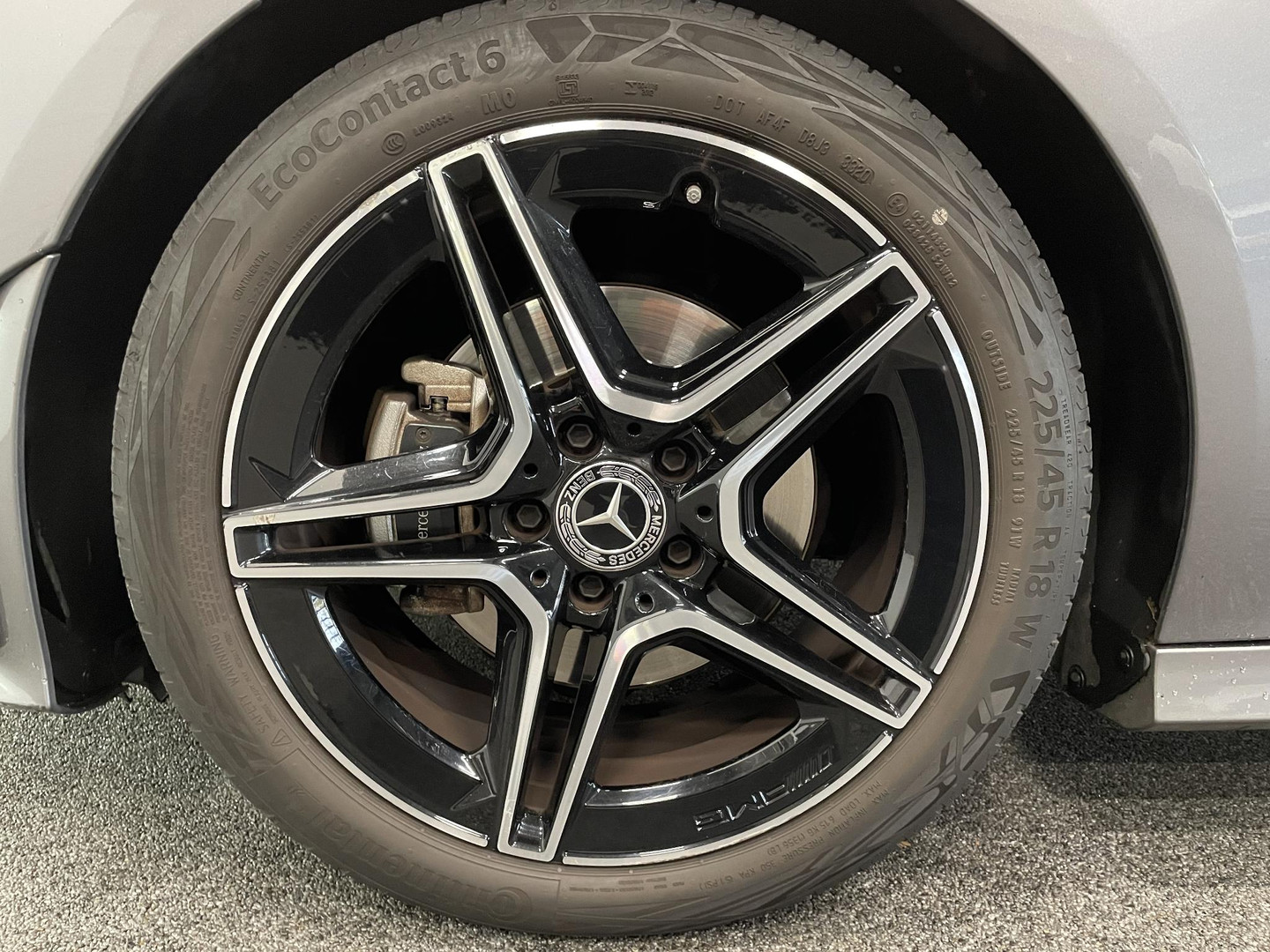 Mercedes-Benz Mercedes-Benz