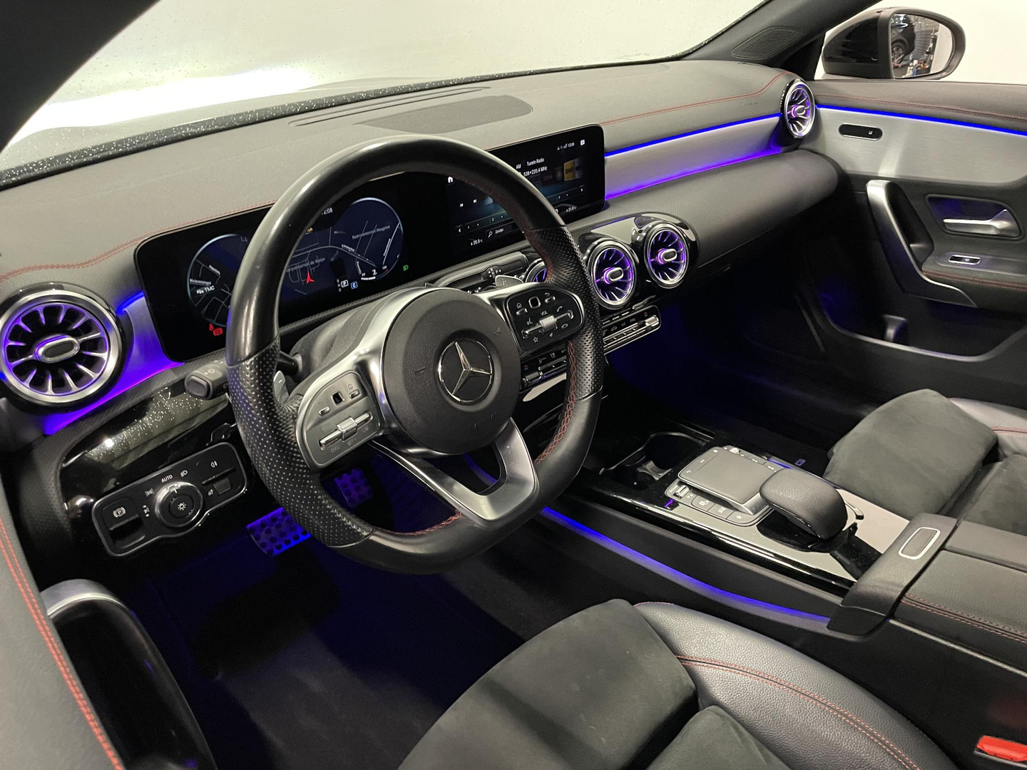 Mercedes-Benz Mercedes-Benz