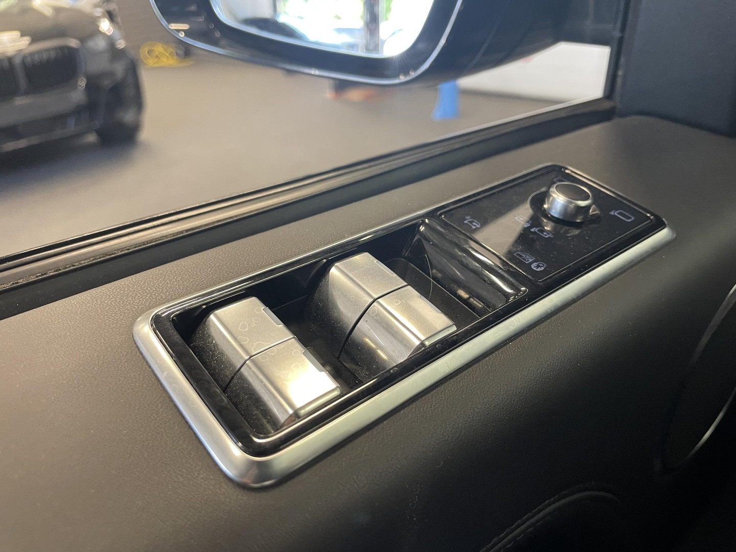 Land Rover Land Rover