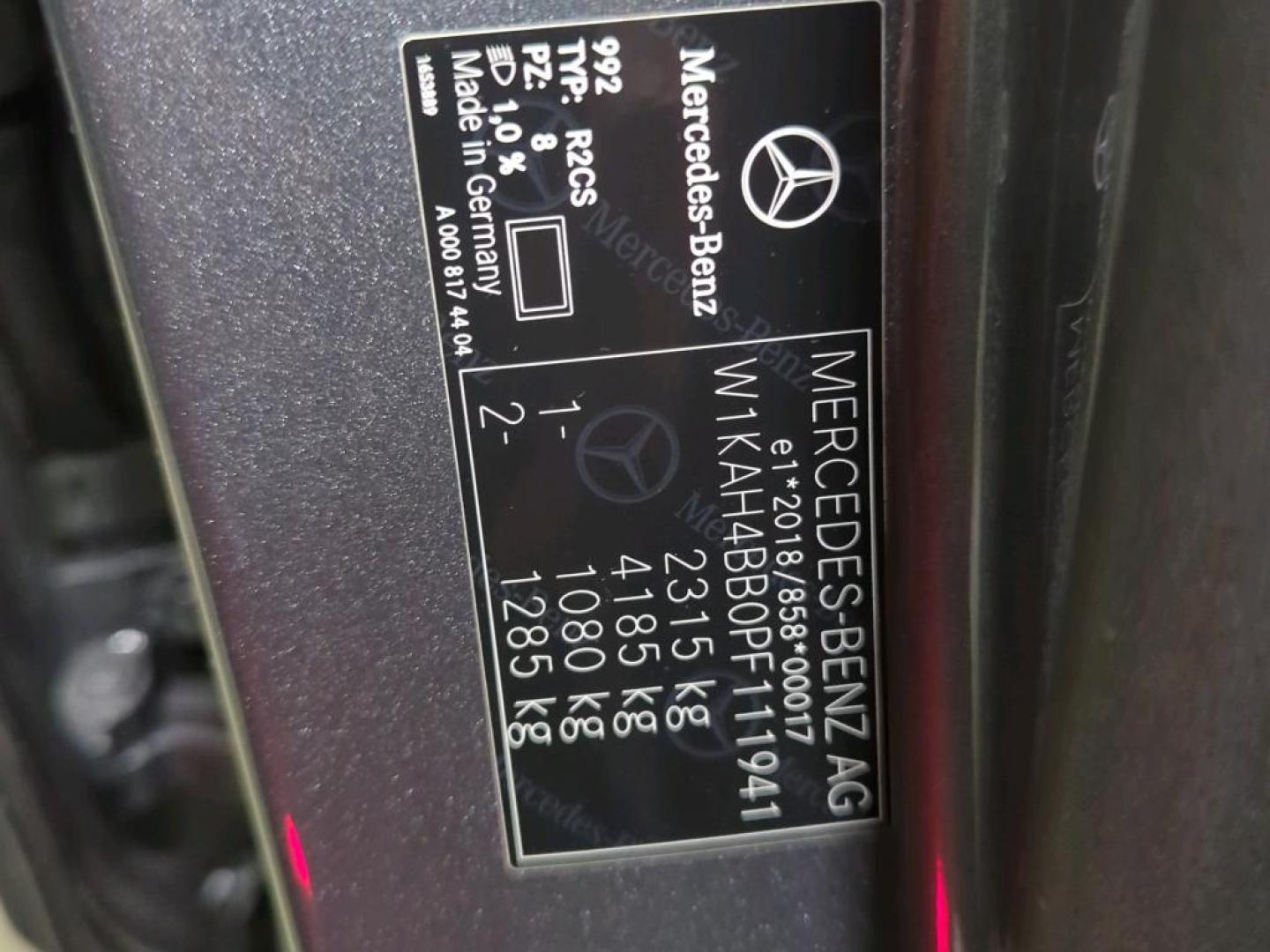 Mercedes-Benz Mercedes-Benz