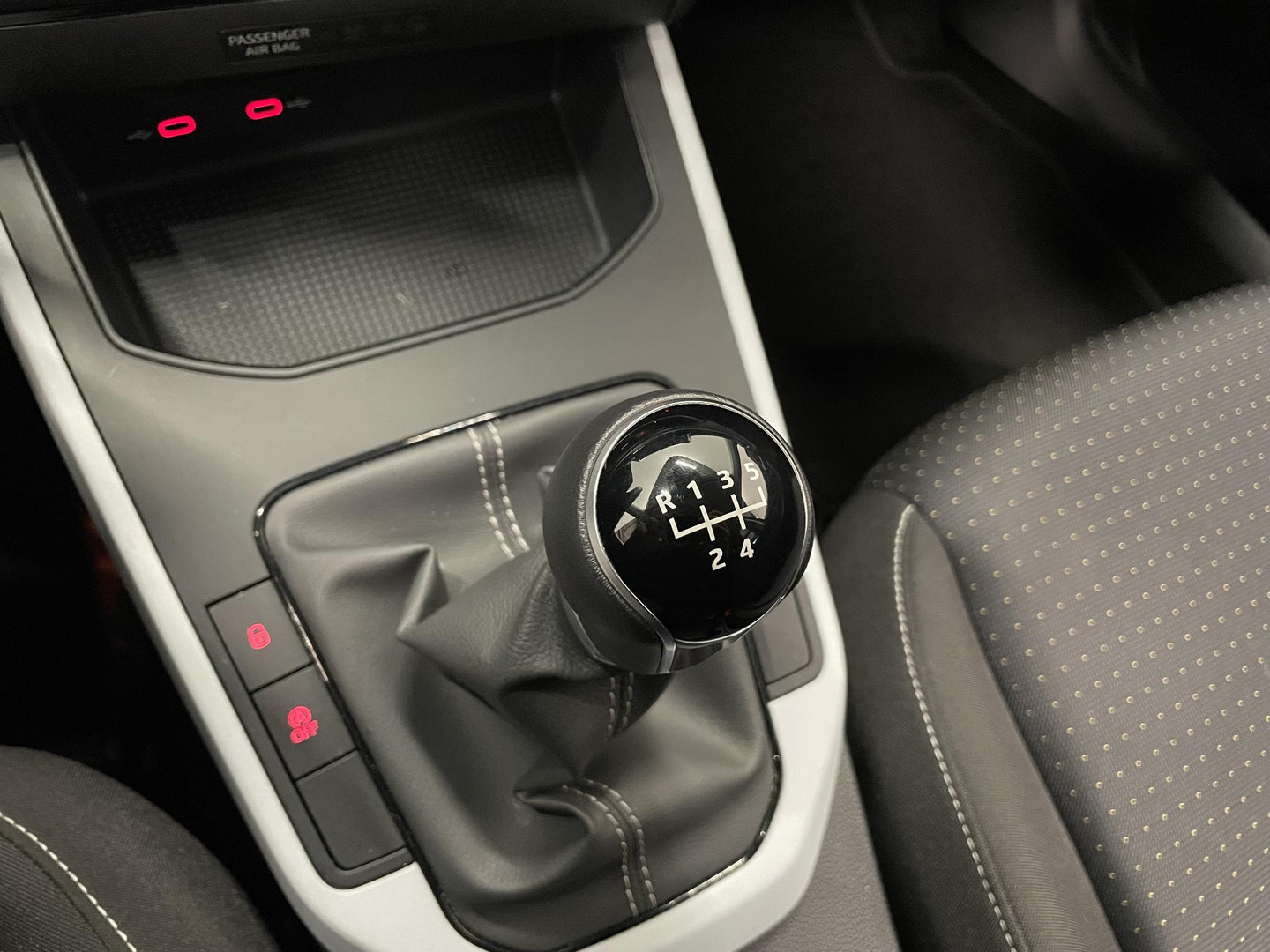 SEAT SEAT