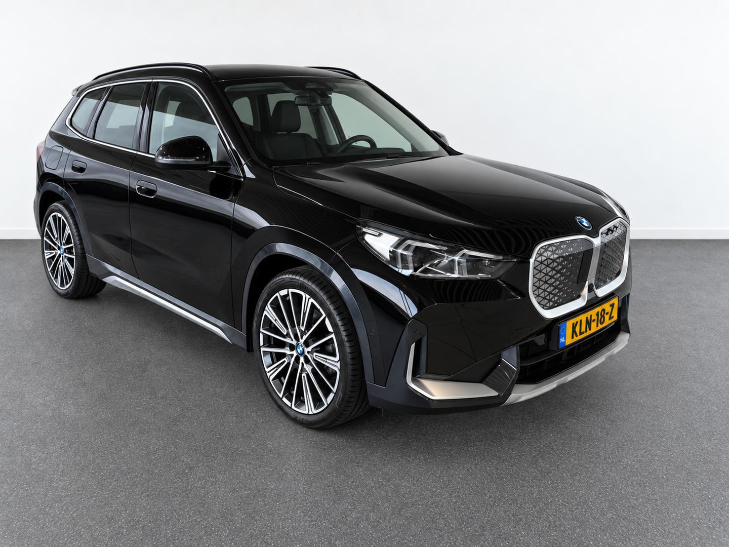 BMW BMW