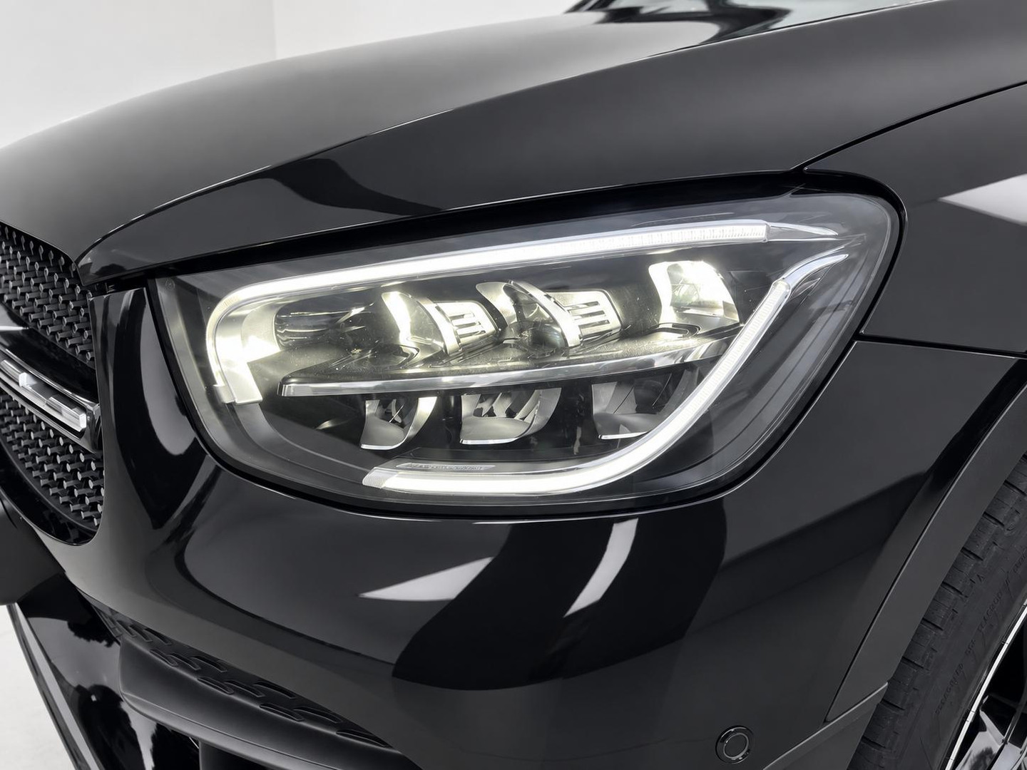 Mercedes-Benz Mercedes-Benz