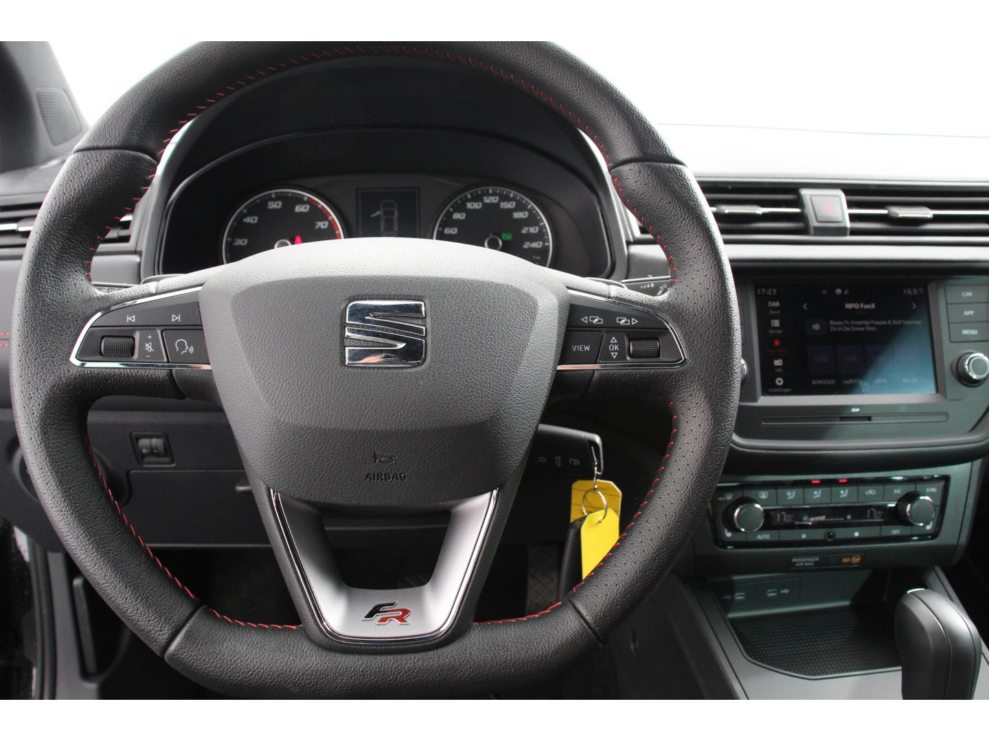 SEAT SEAT
