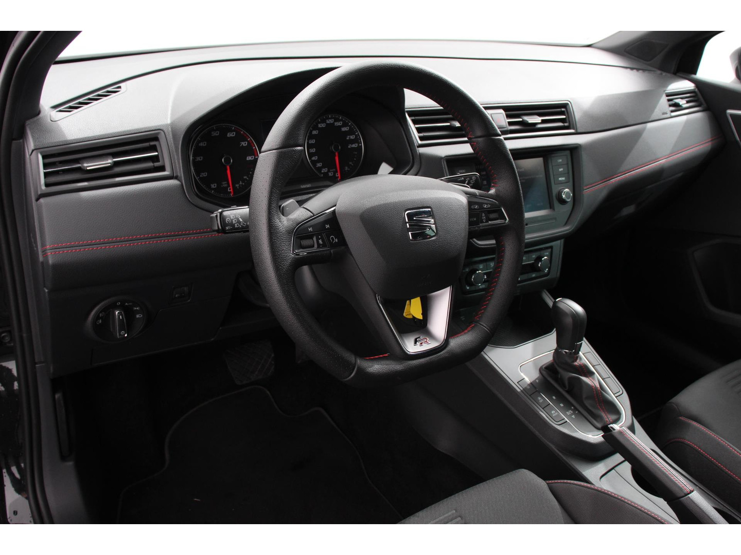 SEAT SEAT