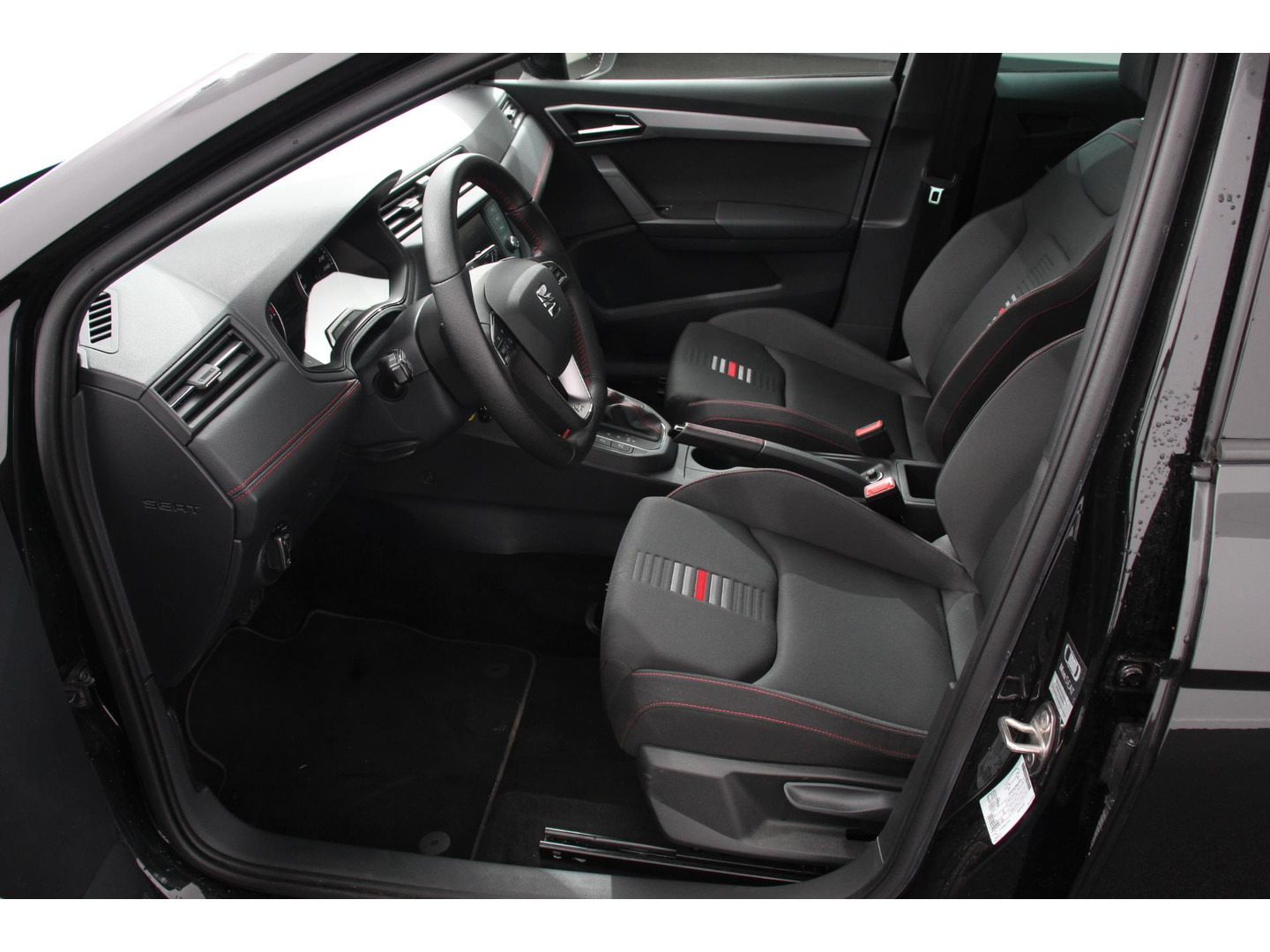 SEAT SEAT