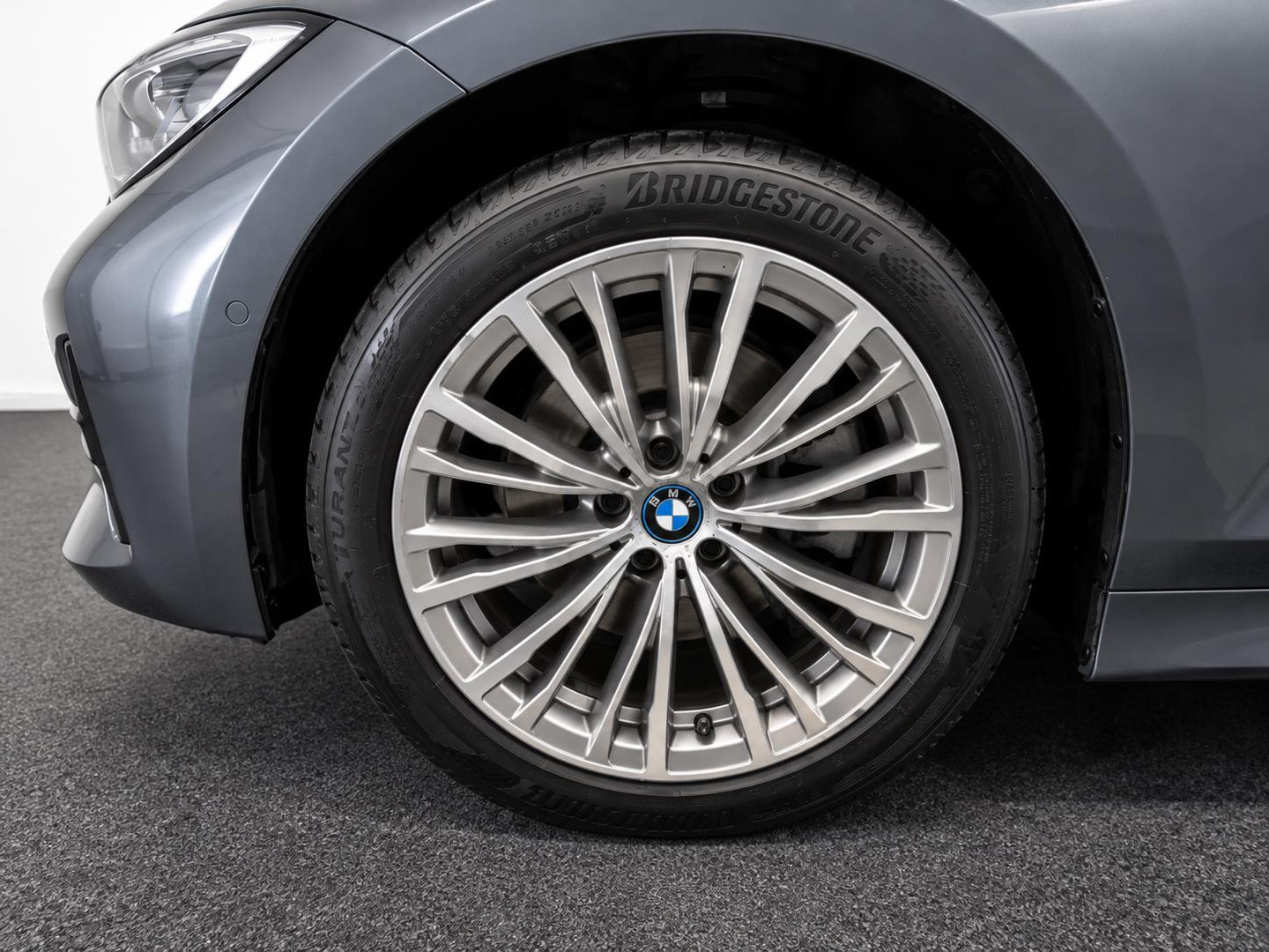 BMW BMW