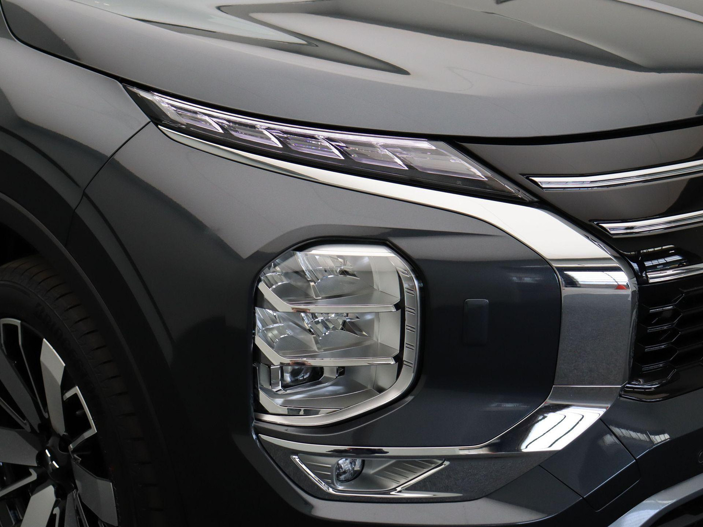 Mitsubishi Mitsubishi