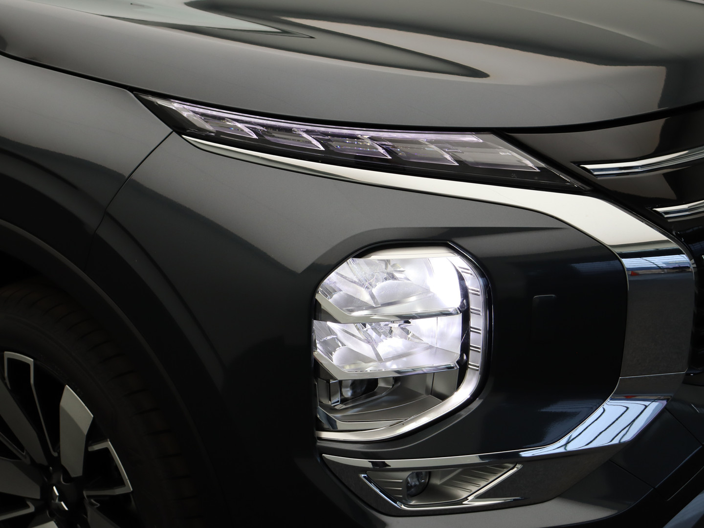 Mitsubishi Mitsubishi