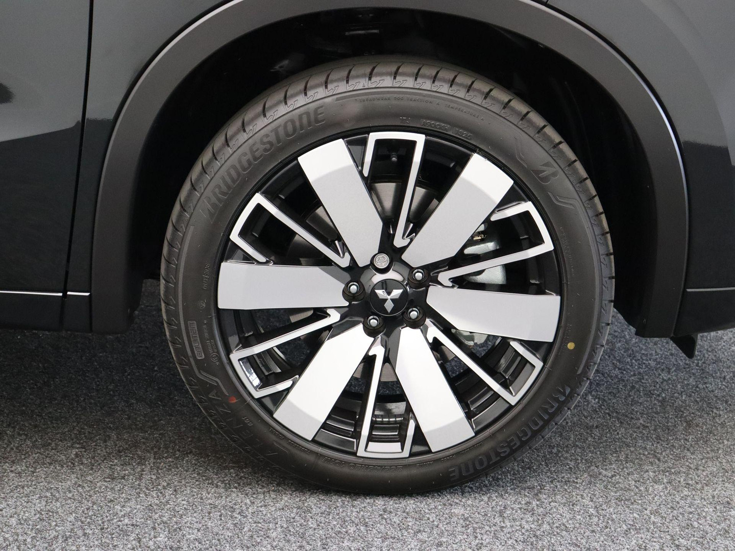 Mitsubishi Mitsubishi