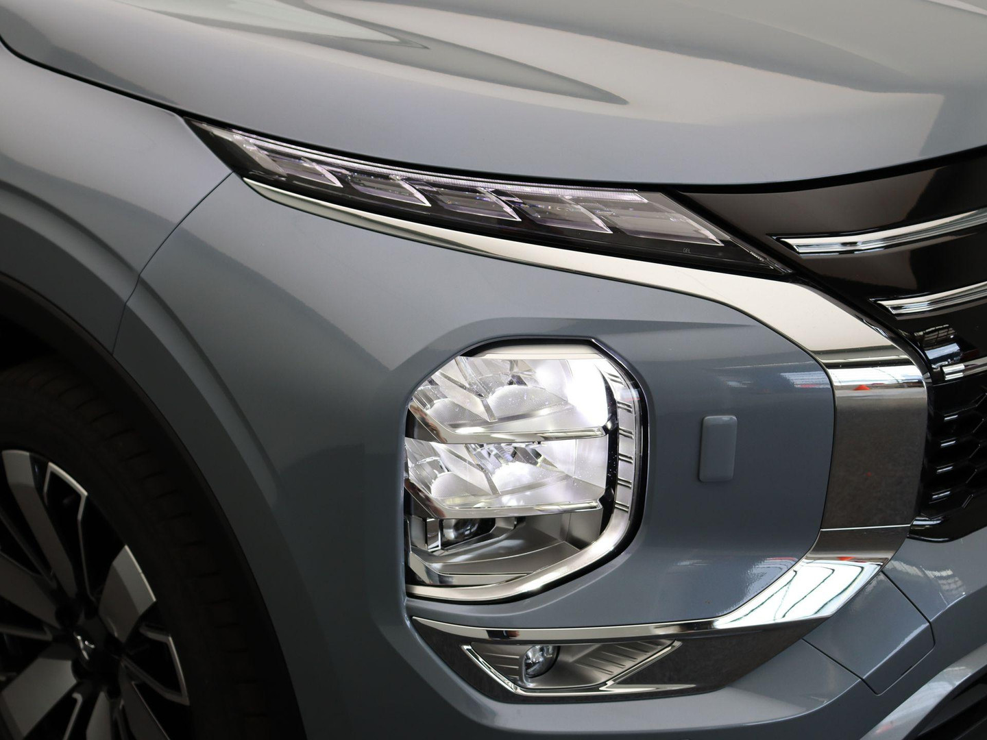 Mitsubishi Mitsubishi