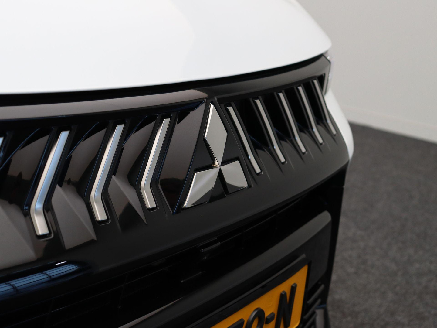 Mitsubishi Mitsubishi