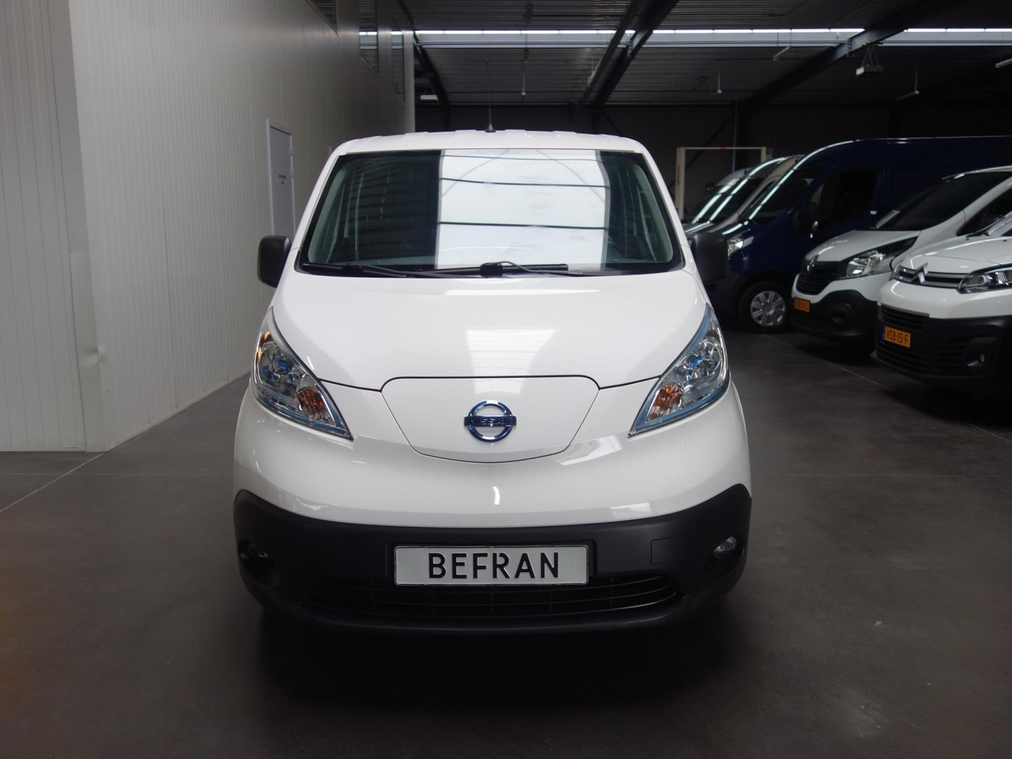 Nissan Nissan