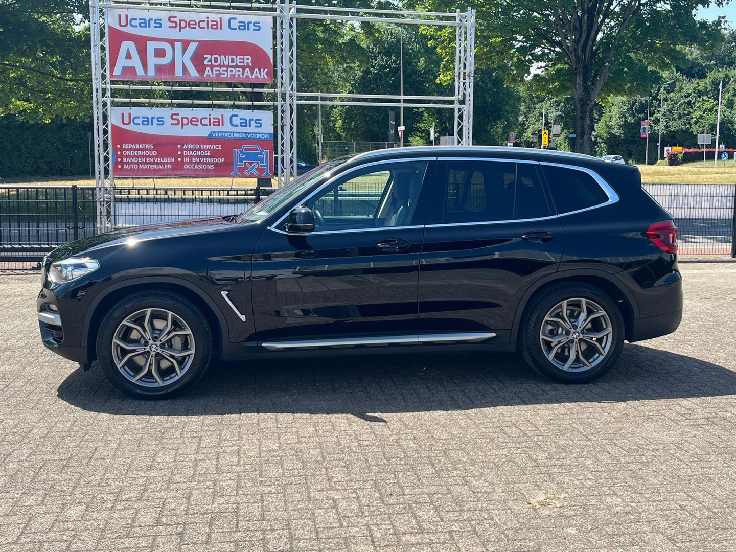BMW