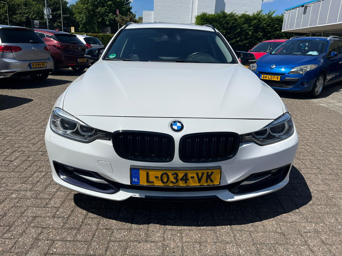 BMW BMW