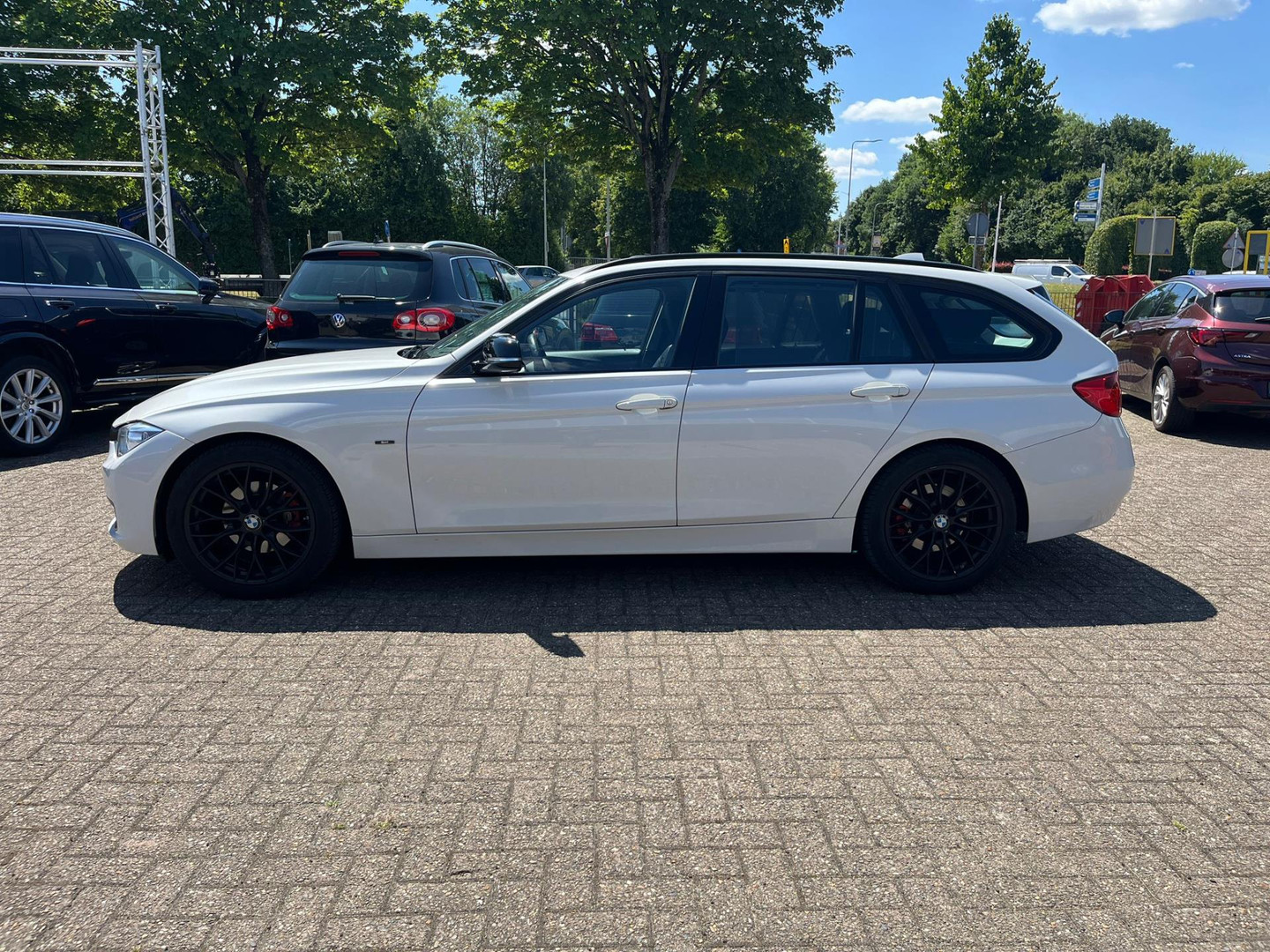 BMW BMW