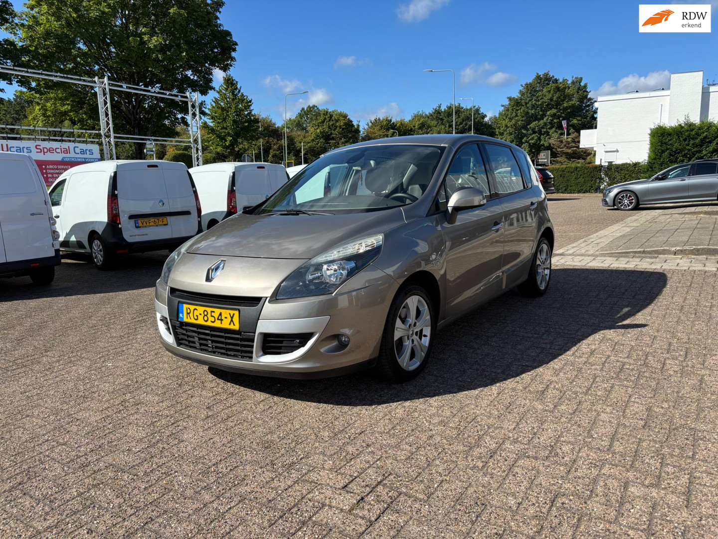 Renault Renault