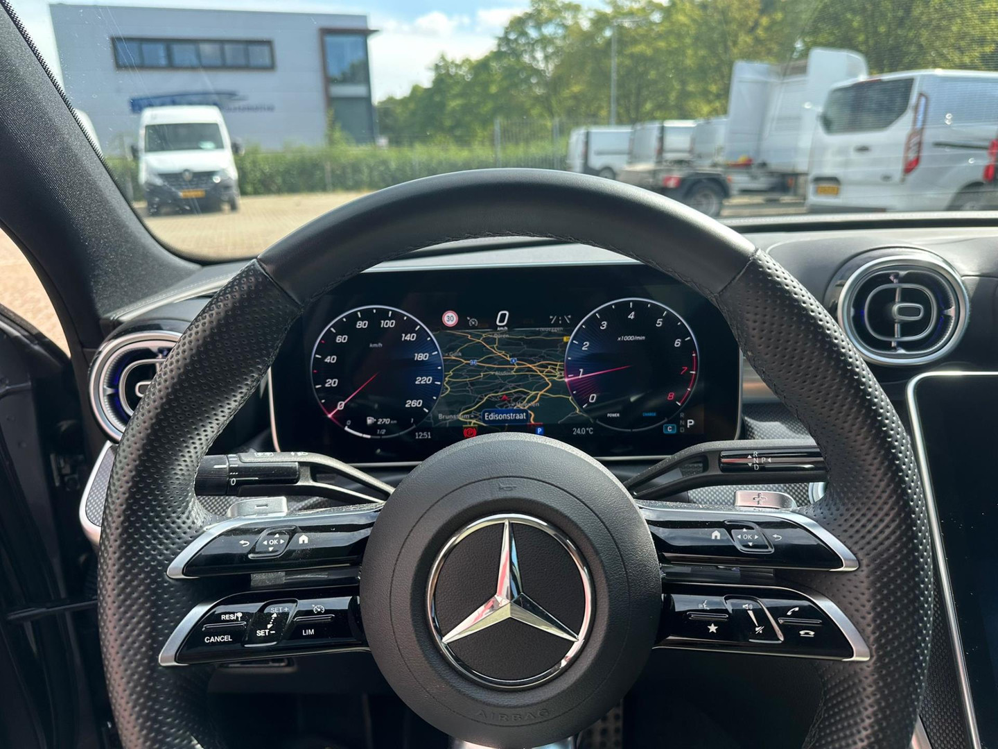 Mercedes-Benz Mercedes-Benz