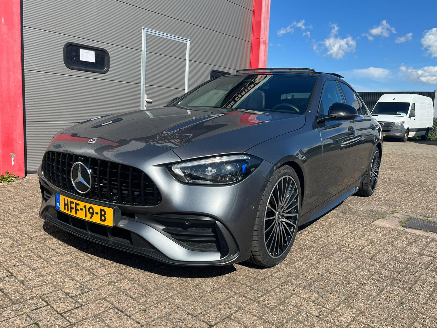 Mercedes-Benz Mercedes-Benz