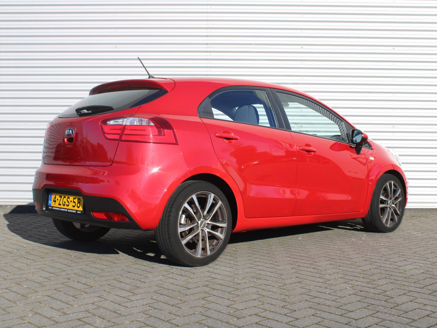 Kia