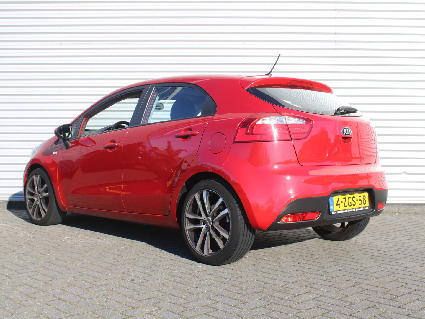 Kia