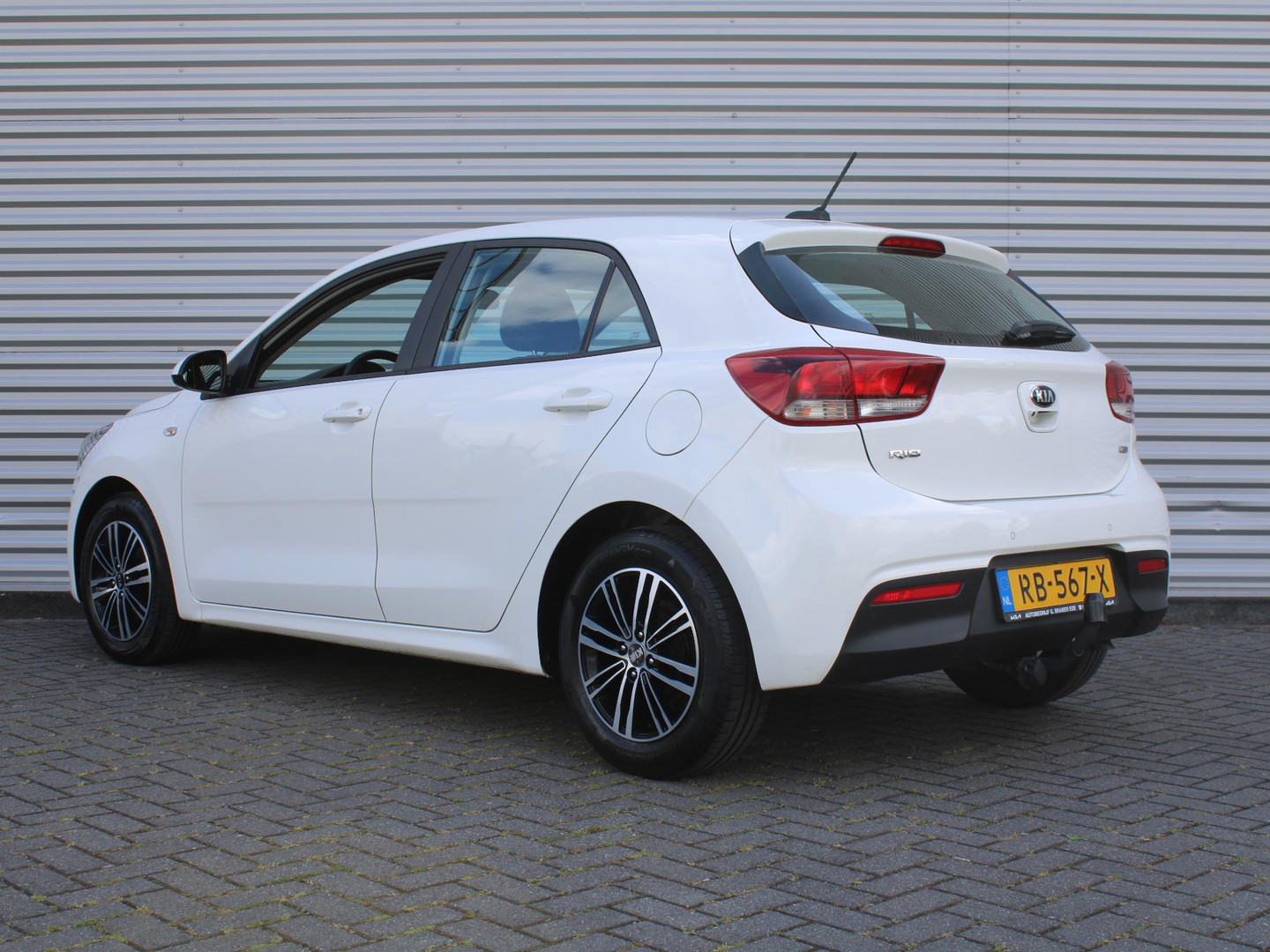 Kia