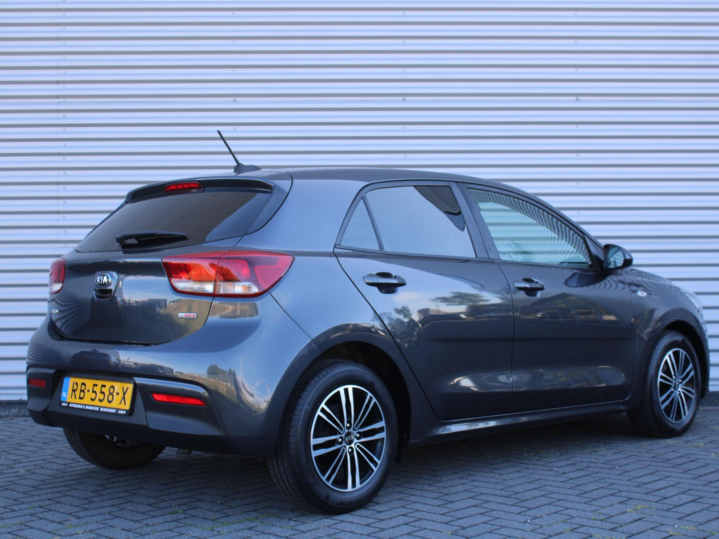 Kia