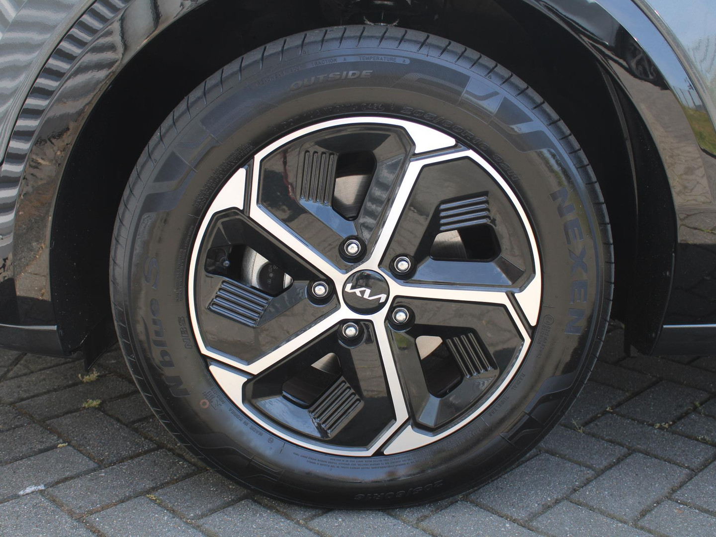 Kia