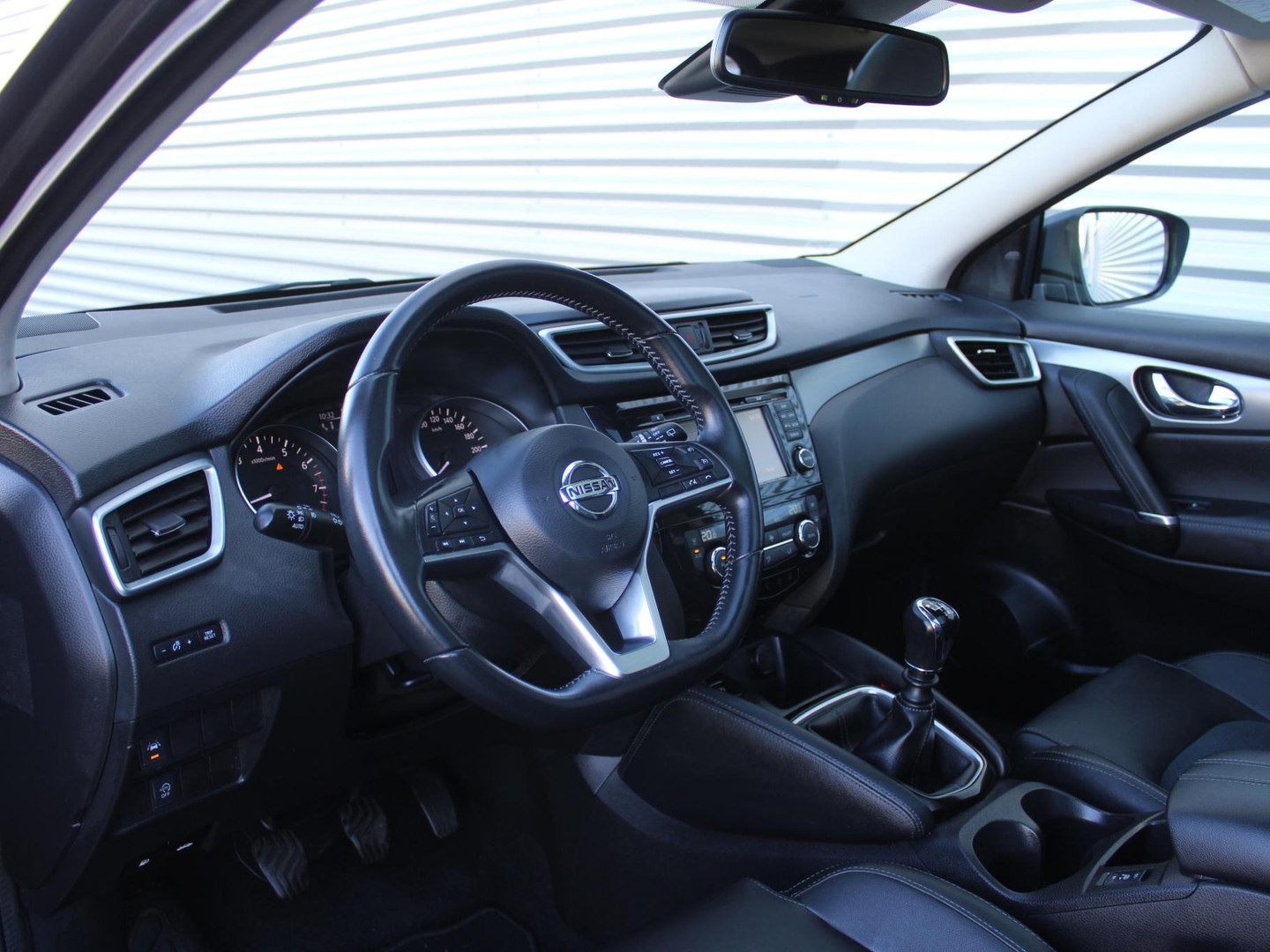 Nissan Nissan